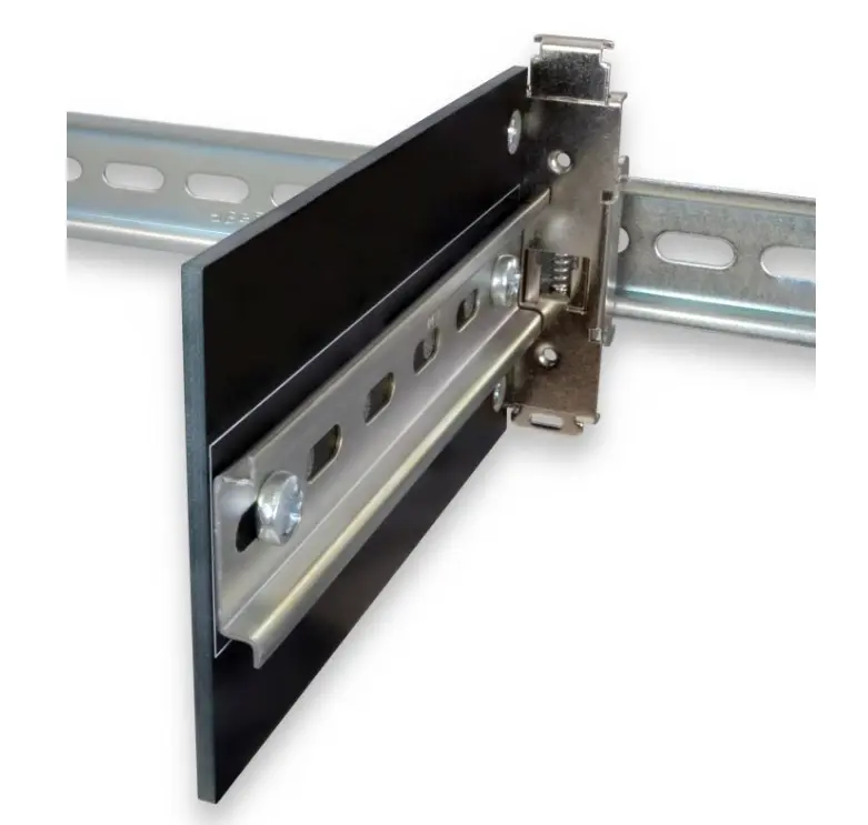 DINP03-6035D-1 – DIN Rail Mounting Kit Maple Systems DINP03-6035D-1 is our DIN Rail Right Angle Adapter, 6.0″ x 3.5″ Plate, with 5.9″ 35mm Rail Section Installed on Right Side